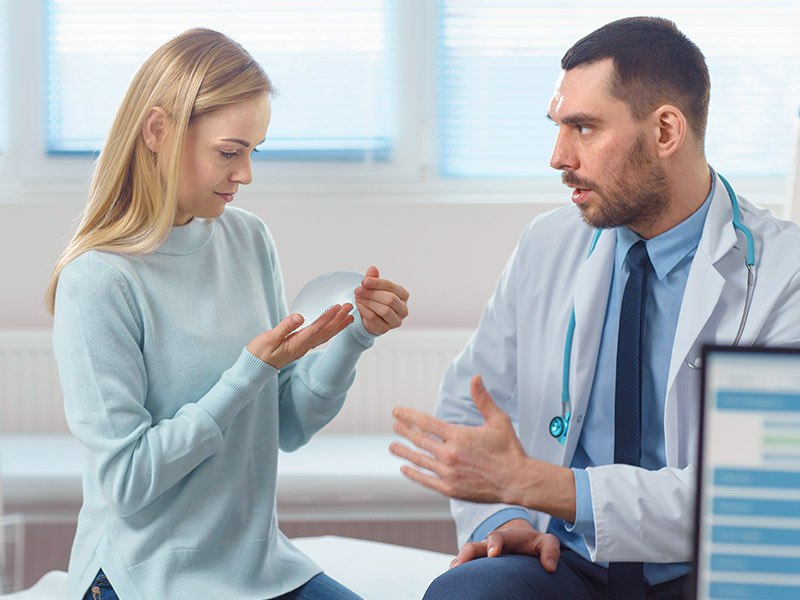 cirurgia de implante de silicone na mama