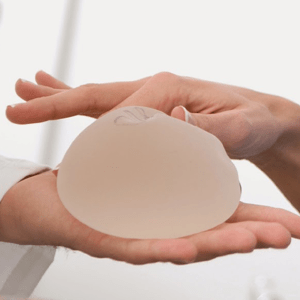 Próteses de silicone: conheça a tecnologia dos implantes que faz a diferença para a sua segurança