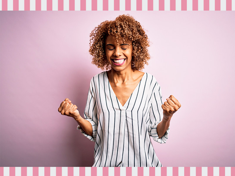 Pronta para realizar o seu sonho da mamoplastia de aumento em 2021? mulher mamoplastia aumento satisfeita
