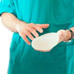 Riscos da prótese de silicone: Veja o que é preciso saber para ter mais segurança e um resultado melhor
