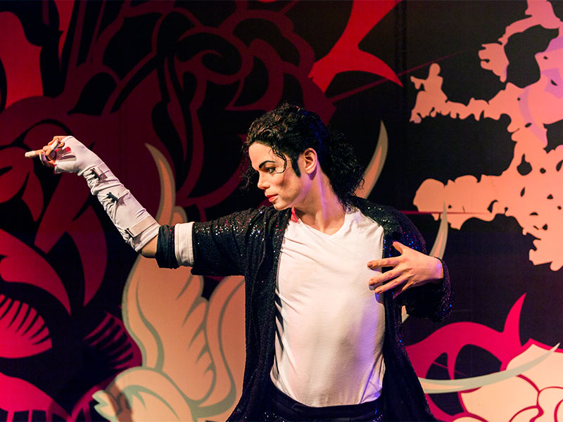 Michael Jackson, que sofria com o transtorno de imagem