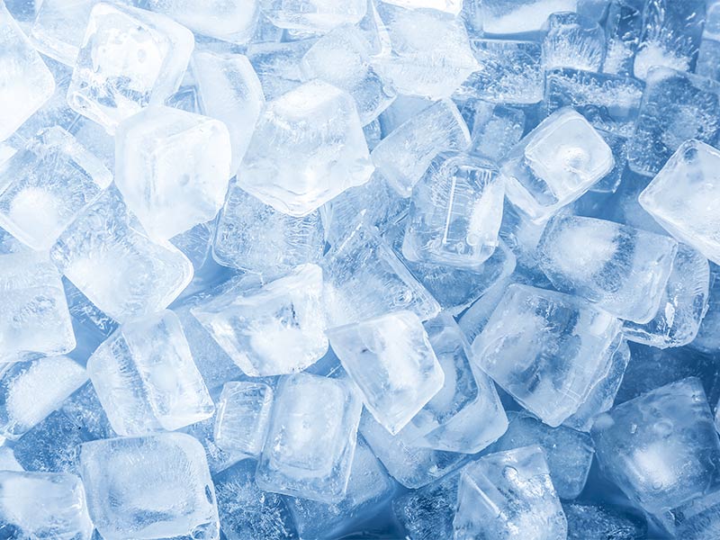 Imagem com diversos cubos de gelo